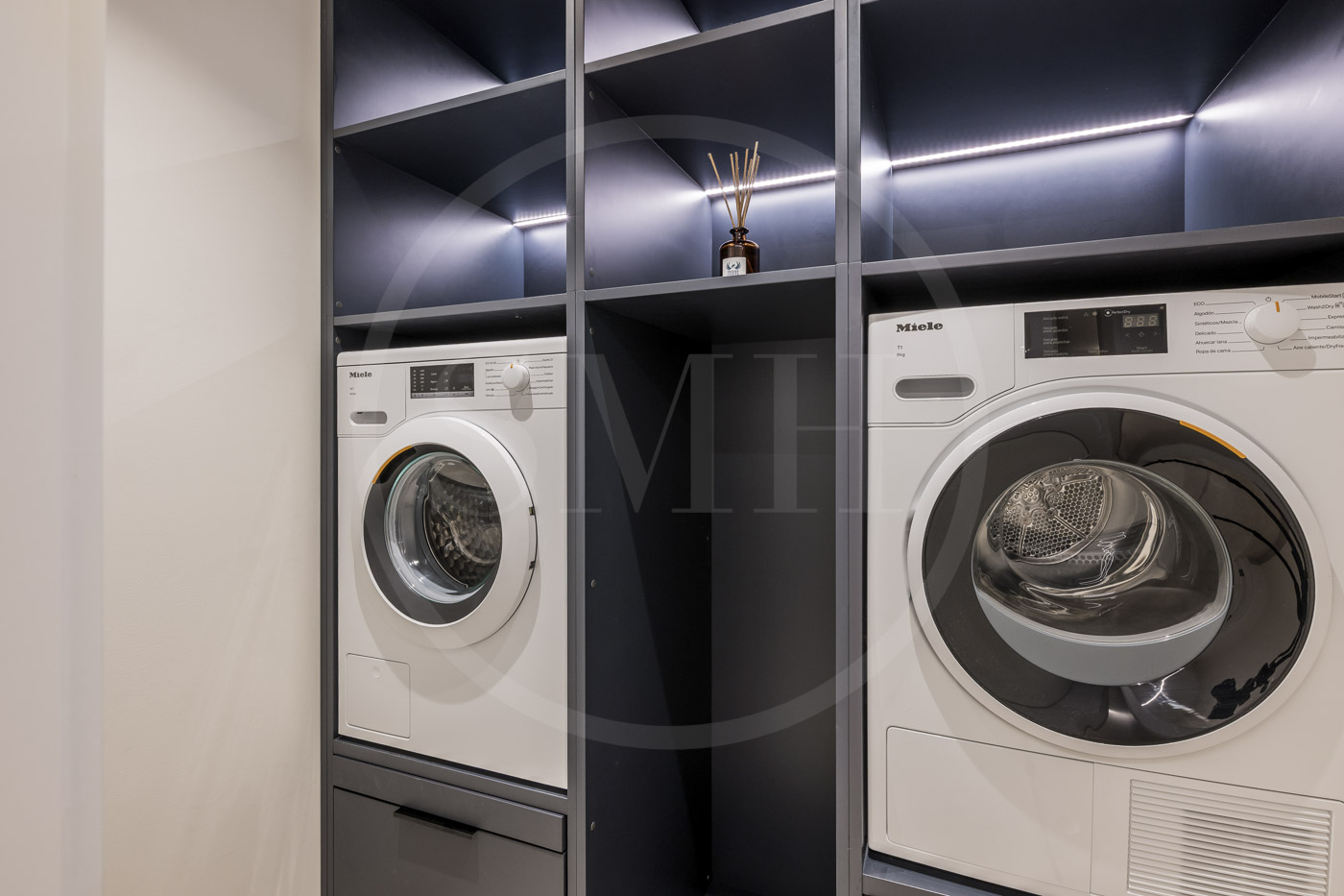 LosMonterosPalmBeach-41